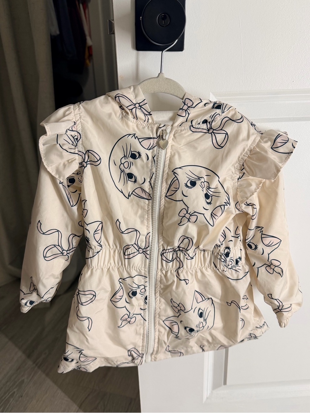 Disney Marie Cream Hooded Raincoat | Girl’s Size 2T